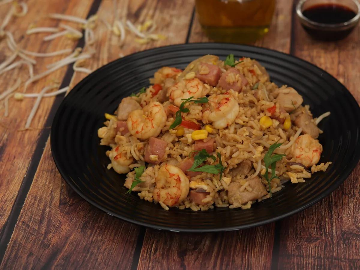 Gebratener Reis auf kubanische Art