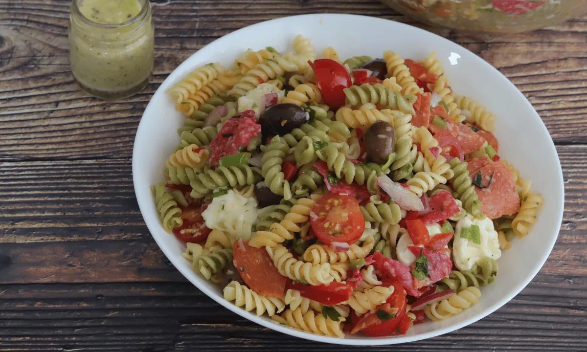Ensalada de pasta griega
