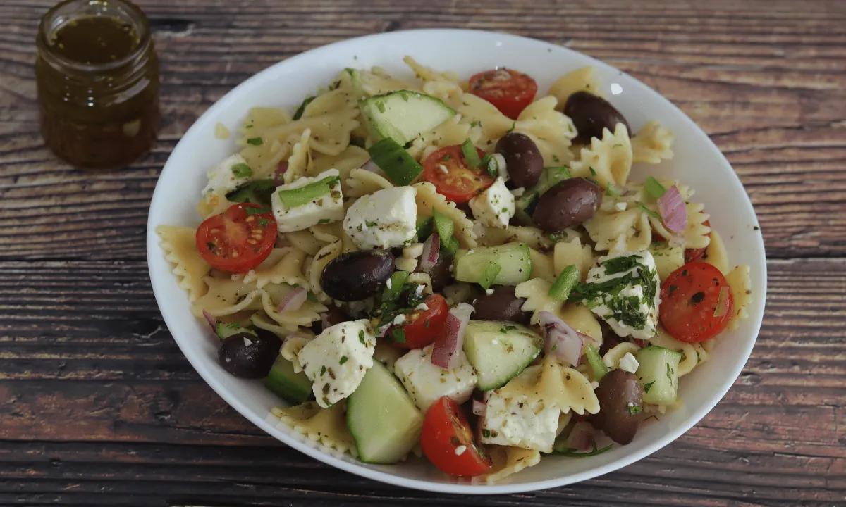 Ensalada de pasta griega